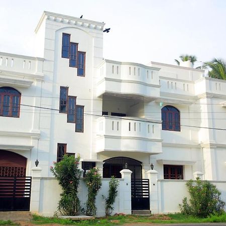 Mp Villa - Lovely Furnished Appartment Puducherry Eksteriør billede