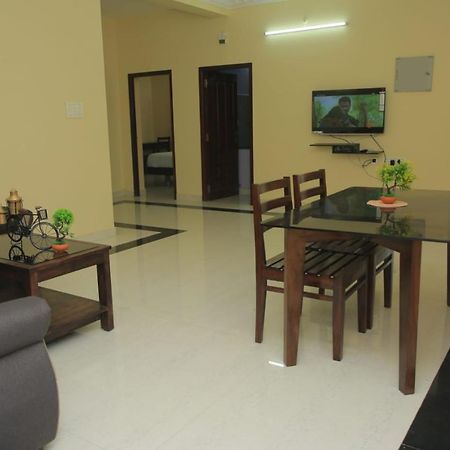 Mp Villa - Lovely Furnished Appartment Puducherry Eksteriør billede