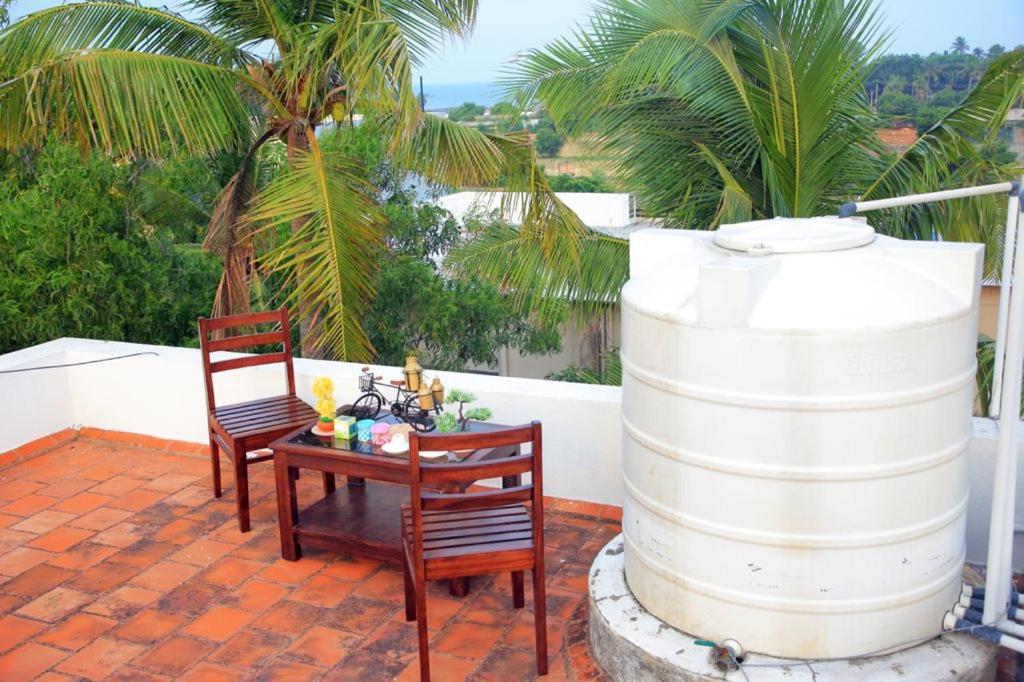 Mp Villa - Lovely Furnished Appartment Puducherry Eksteriør billede
