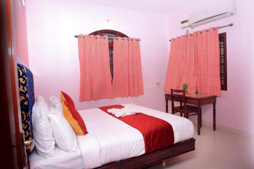 Mp Villa - Lovely Furnished Appartment Puducherry Eksteriør billede