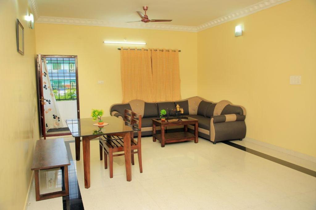 Mp Villa - Lovely Furnished Appartment Puducherry Eksteriør billede