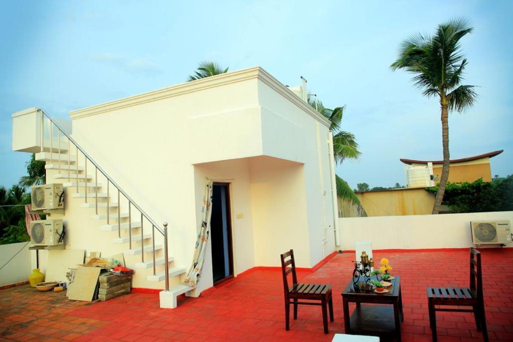 Mp Villa - Lovely Furnished Appartment Puducherry Eksteriør billede