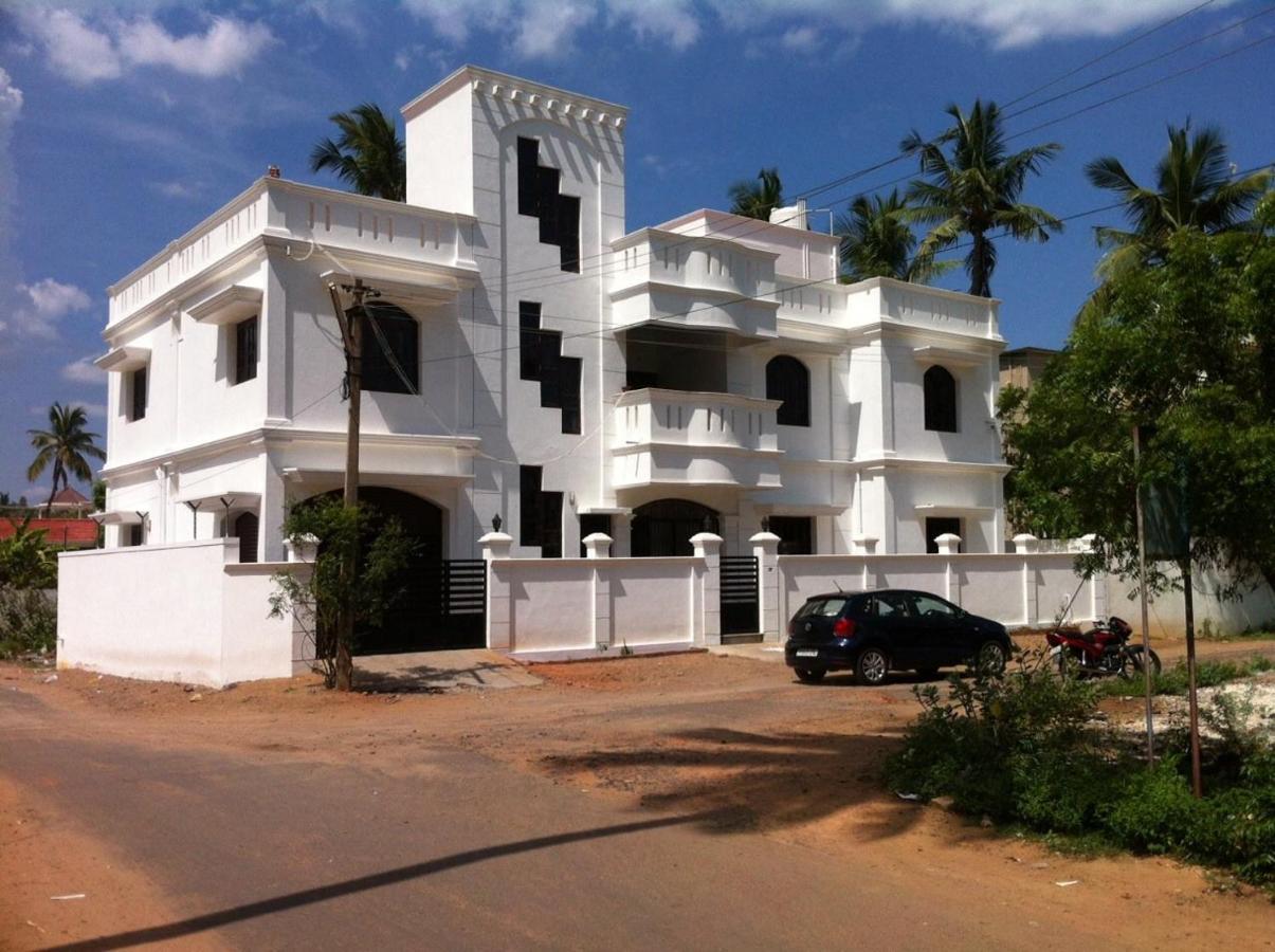 Mp Villa - Lovely Furnished Appartment Puducherry Eksteriør billede
