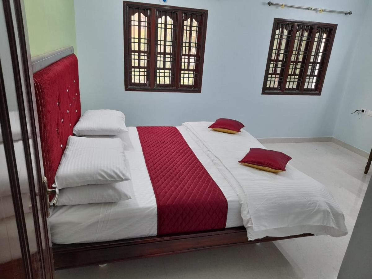 Mp Villa - Lovely Furnished Appartment Puducherry Eksteriør billede