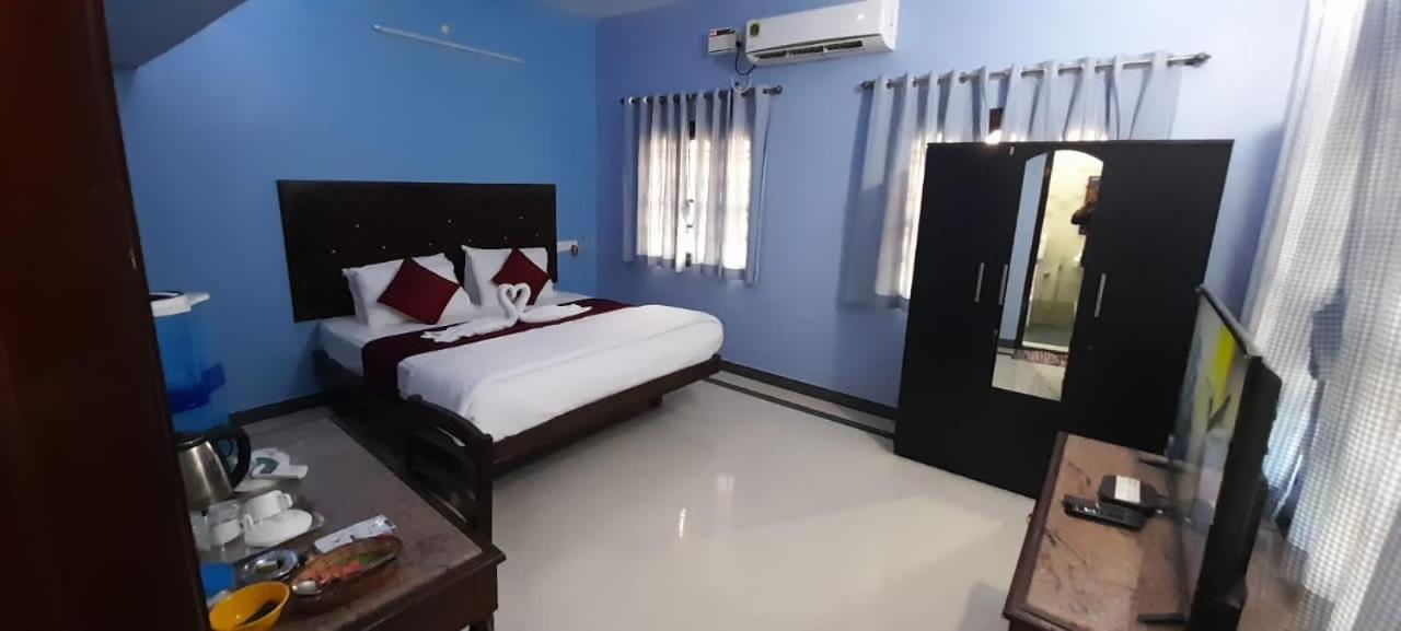 Mp Villa - Lovely Furnished Appartment Puducherry Eksteriør billede